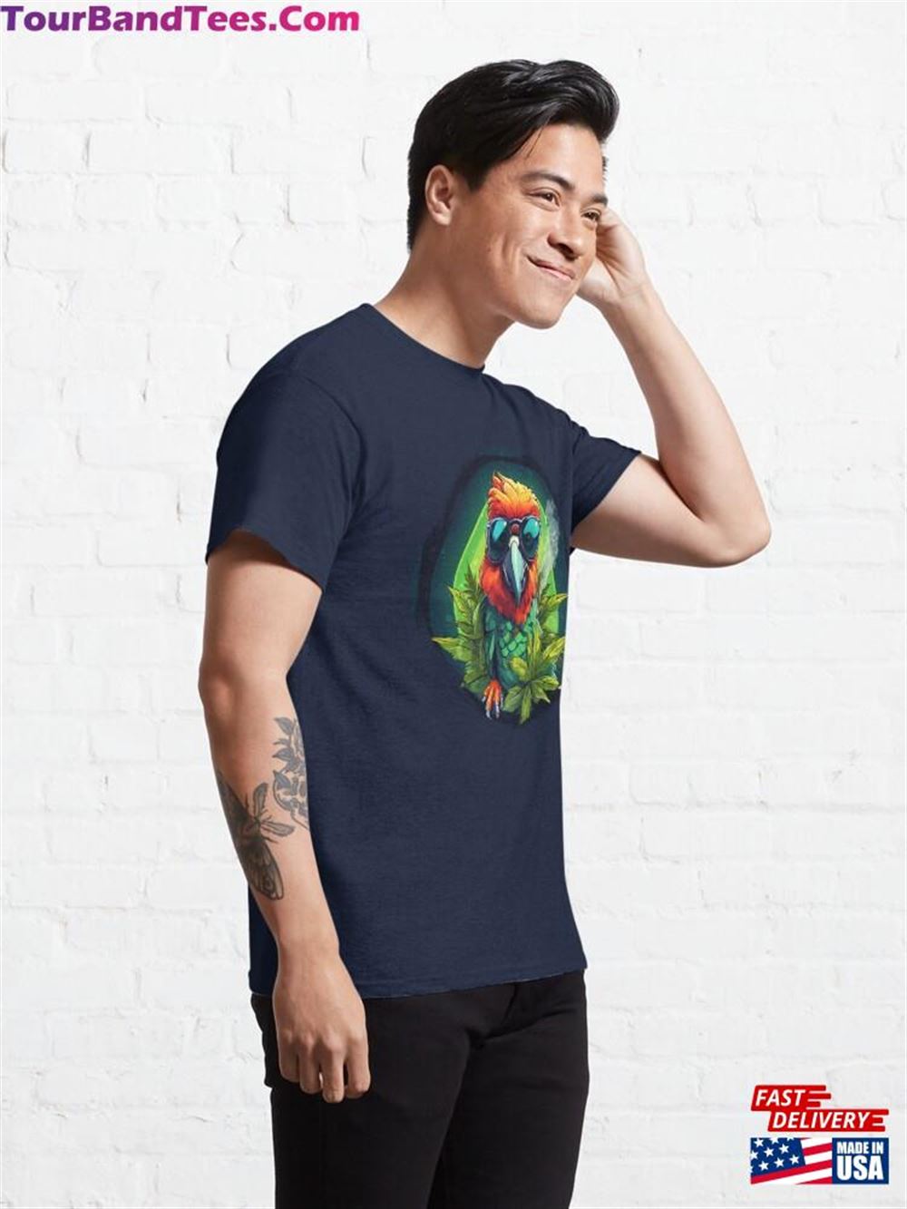 Blazed Parrot Smoking Weed Illustration Classic T-Shirt Unisex 29Uf106488 – Utopia Fashion