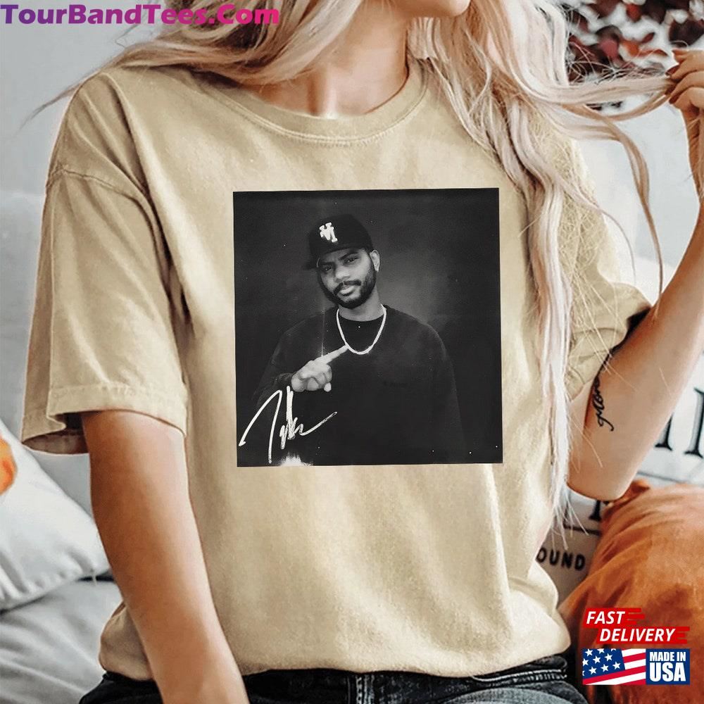 Bryson Tiller Autograph Shirt Calypso Album Tour Alternative R Amp B Concert Merch Trapsoul Anniversary True To Self Sweatshirt T-Shirt 29Uf095798 – Utopia Fashion