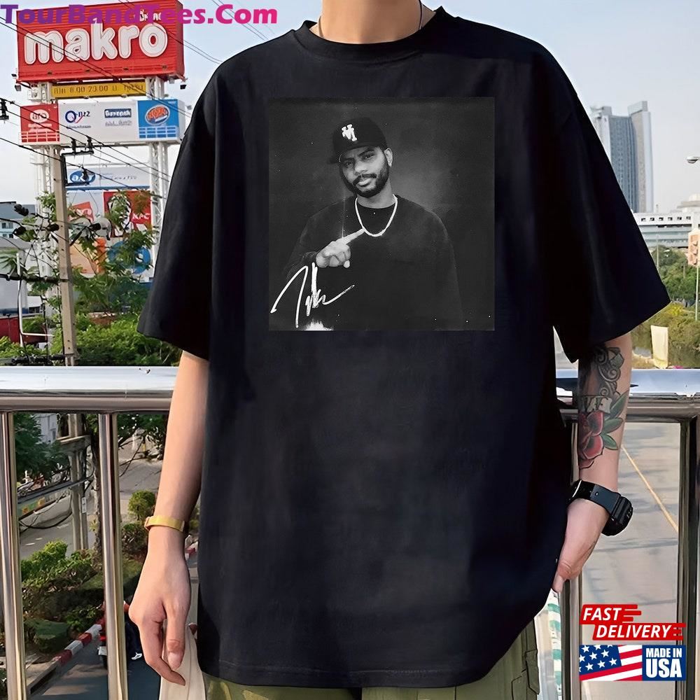 Bryson Tiller Autograph Shirt Calypso Album Tour Alternative R Amp B Concert Merch Trapsoul Anniversary True To Self Sweatshirt T-Shirt 29Uf095798 – Utopia Fashion