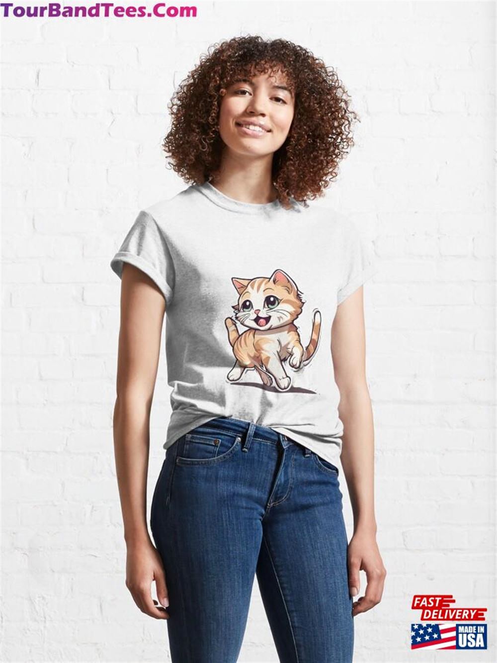 Cute Kitten While Walking Classic T-Shirt Hoodie Unisex 29Uf115921 – Utopia Fashion