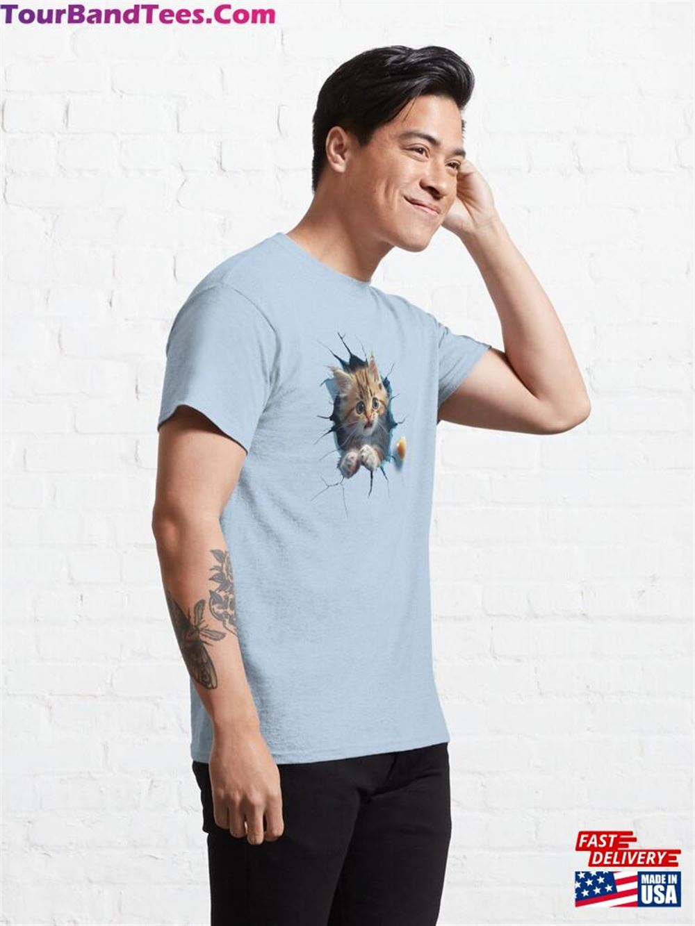 Cute Surprise Looking Kitten Coming Out Of Wall Classic T-Shirt Unisex 29Uf117848 – Utopia Fashion