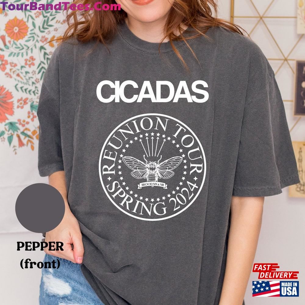 Funny Cicada Shirt Reunion Tour Unisex Short Sleeve Tee Rock Band T-Shirt Bug Humor Goblincore Insect Nature Lover Hoodie 29Uf102321 – Utopia Fashion