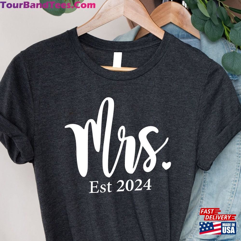 Mrs Est Shirt Tee New T-Shirt Hoodie 29Uf102624 – Utopia Fashion