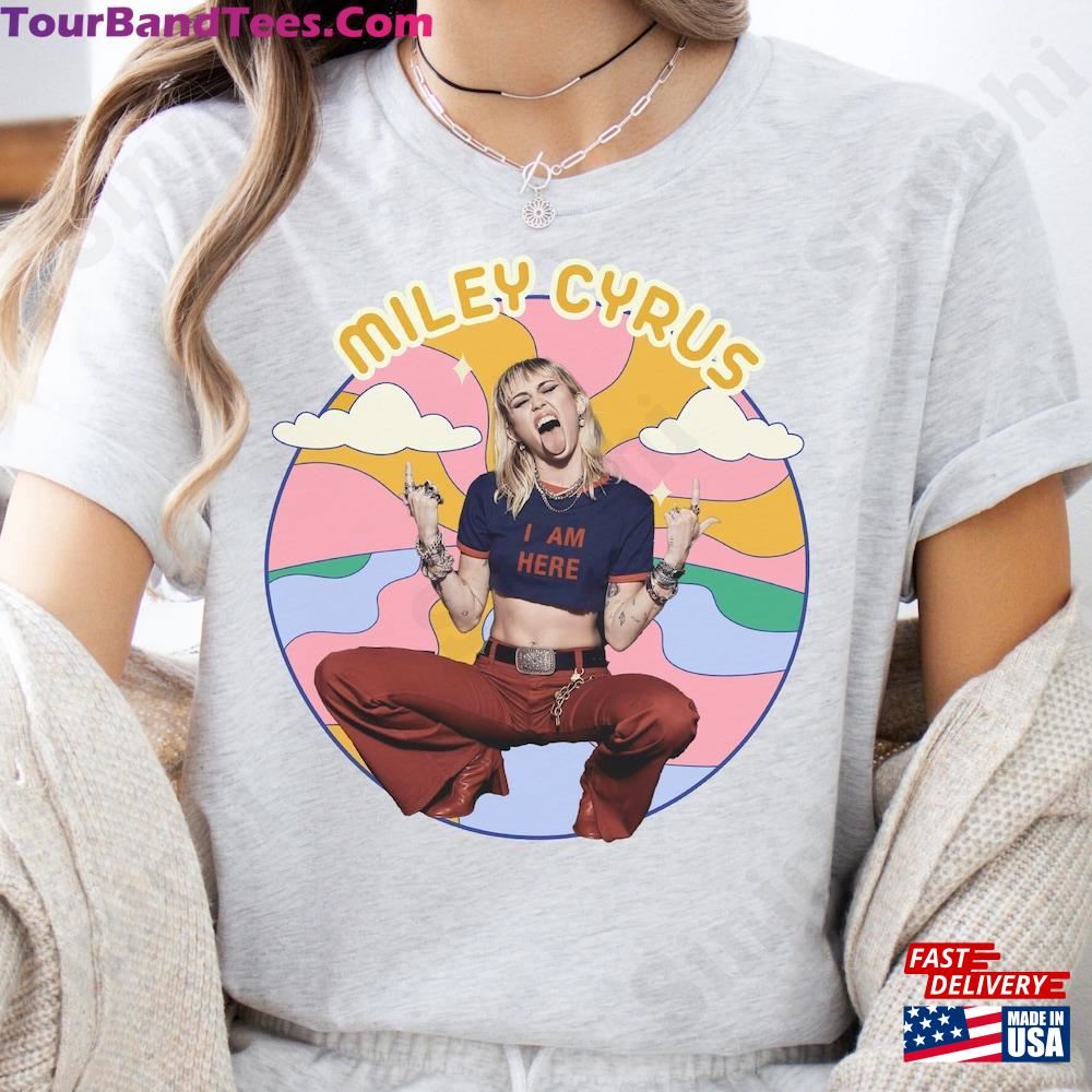 Music Tour Cyrus Retro T-Shirt Miley Fan Gift Sweatshirt Classic 29Uf115751 – Utopia Fashion