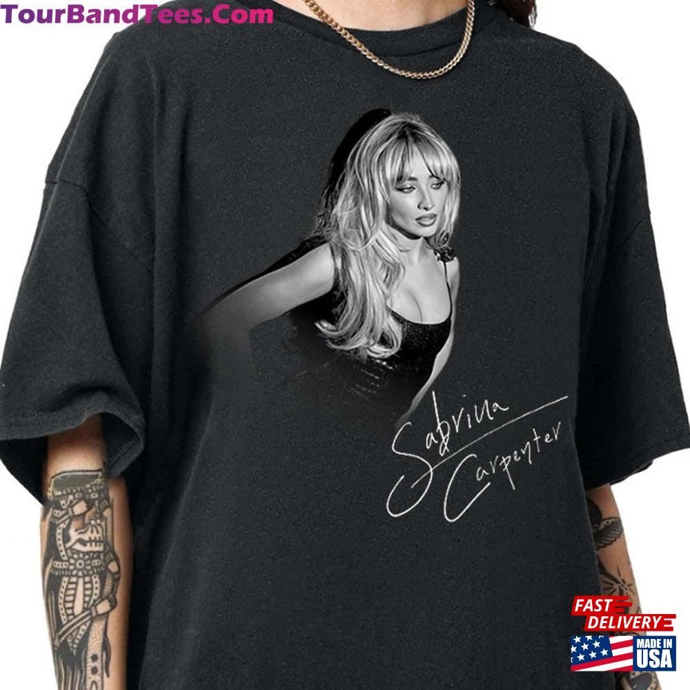 Sabrina Carpenter Vintage 90S Shirt World Tour Graphic Unisex Sweatshirt 29Uf107217 – Utopia Fashion