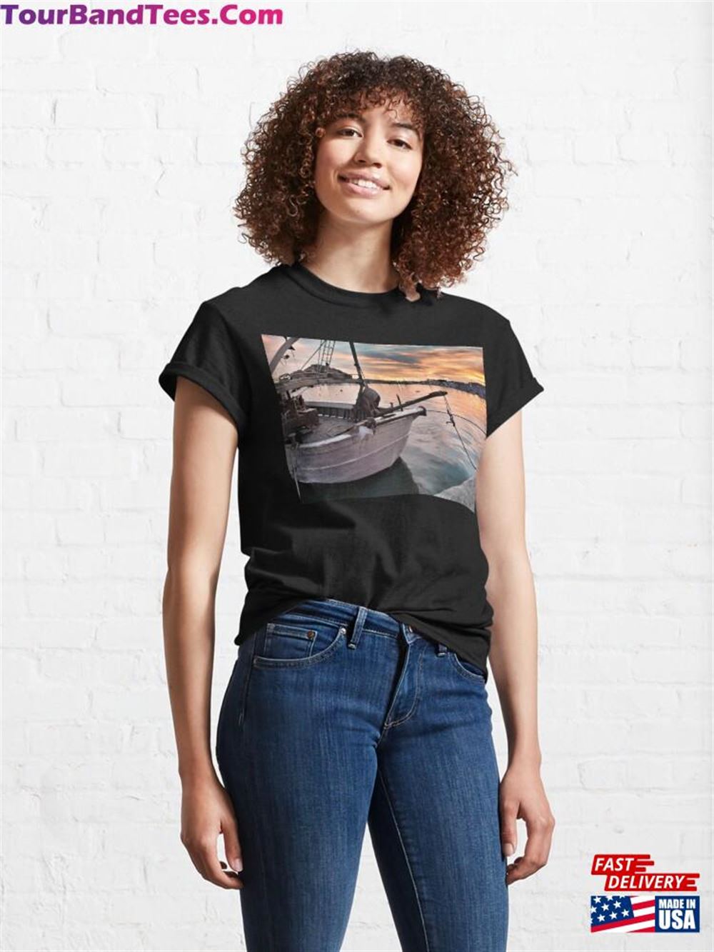 Sunset Reflections Bow Of A Fishing Boat In Manfredonia Classic T-Shirt Hoodie Sweatshirt 29Uf106084 – Utopia Fashion